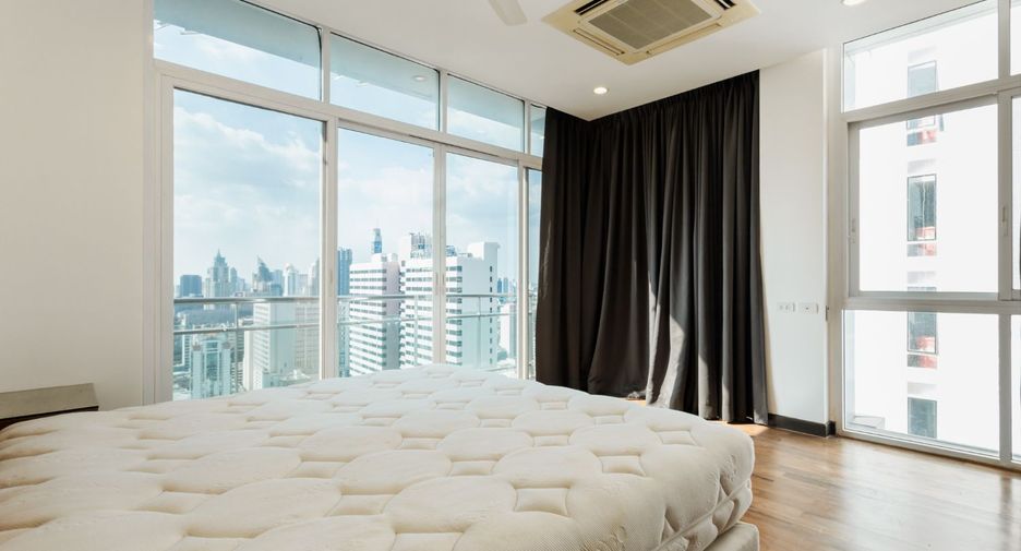 Condo en venta de 4 habitaciones en Watthana, Bangkok