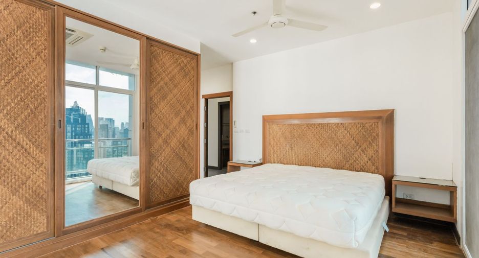 Condo en venta de 4 habitaciones en Watthana, Bangkok