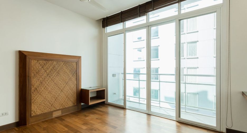 Condo en venta de 4 habitaciones en Watthana, Bangkok