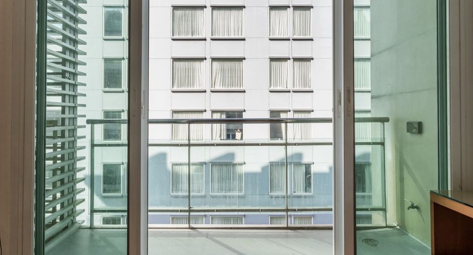 Condo en venta de 4 habitaciones en Watthana, Bangkok