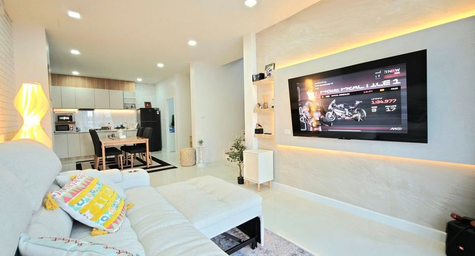 For sale 4 bedrooms house in Bang Lamung, Chonburi