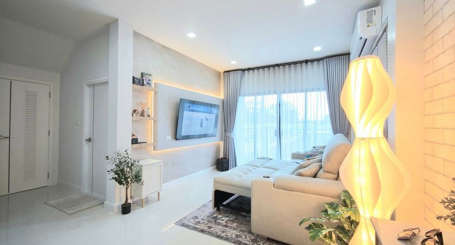 For sale 4 bedrooms house in Bang Lamung, Chonburi