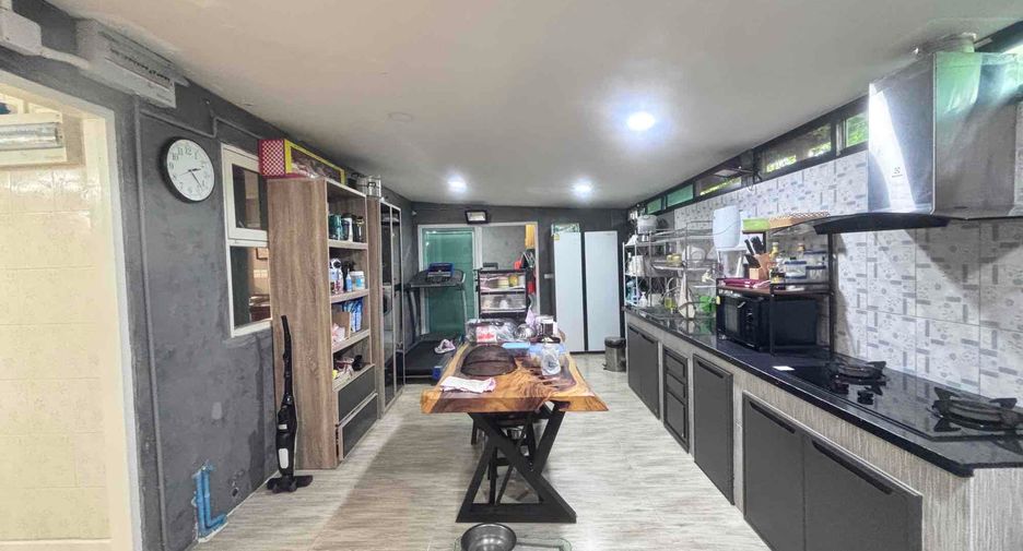 For sale 4 bedrooms house in Rat Burana, Bangkok
