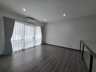 出租 2 卧室 联排别墅 在 Suan Luang, 曼谷