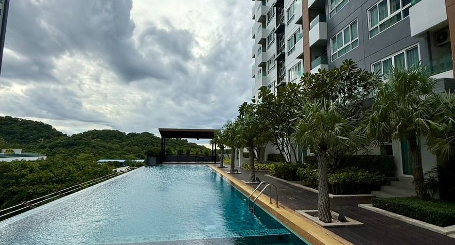 For sale 1 bed condo in Si Racha, Chonburi