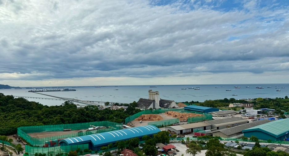 For sale 1 bed condo in Si Racha, Chonburi