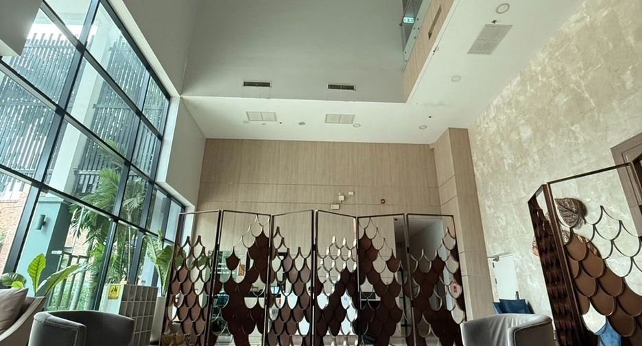 For sale 1 bed condo in Si Racha, Chonburi