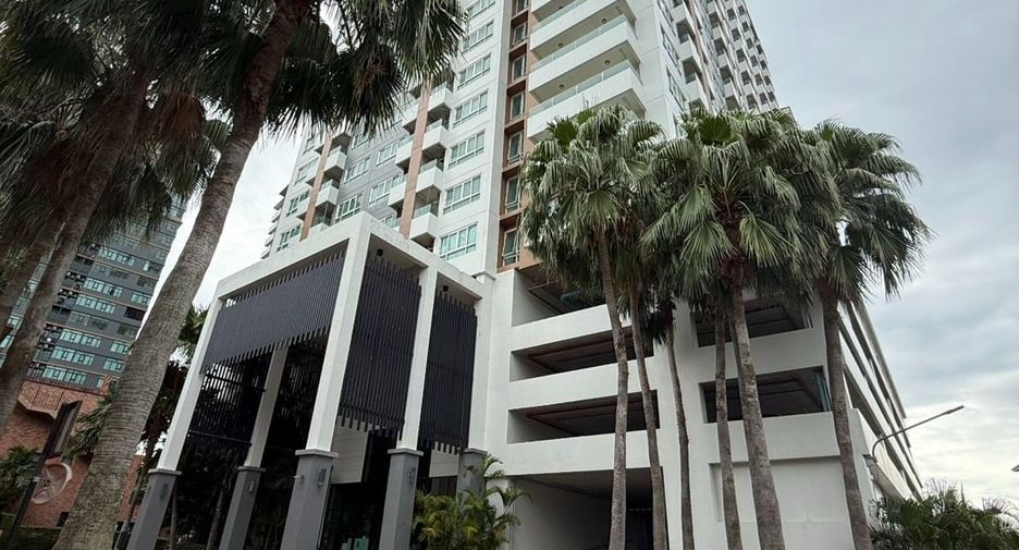 For sale 1 bed condo in Si Racha, Chonburi