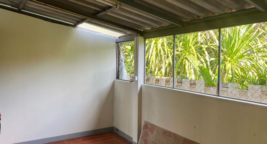 For sale 1 bed retail Space in San Sai, Chiang Mai