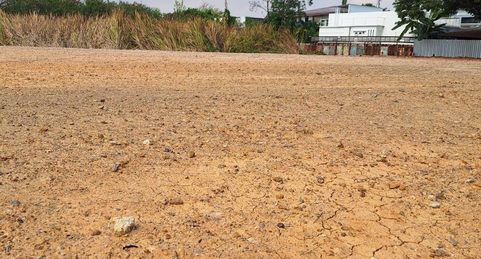 For rent land in Phra Khanong, Bangkok