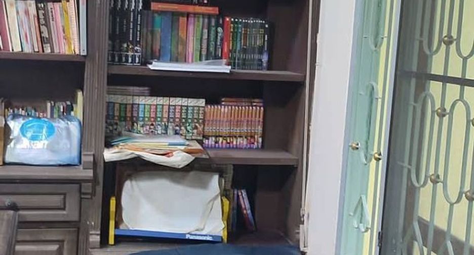 出售 6 卧室 独立屋 在 Mueang Pathum Thani, Pathum Thani