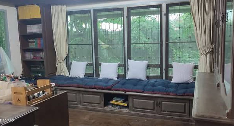 出售 6 卧室 独立屋 在 Mueang Pathum Thani, Pathum Thani