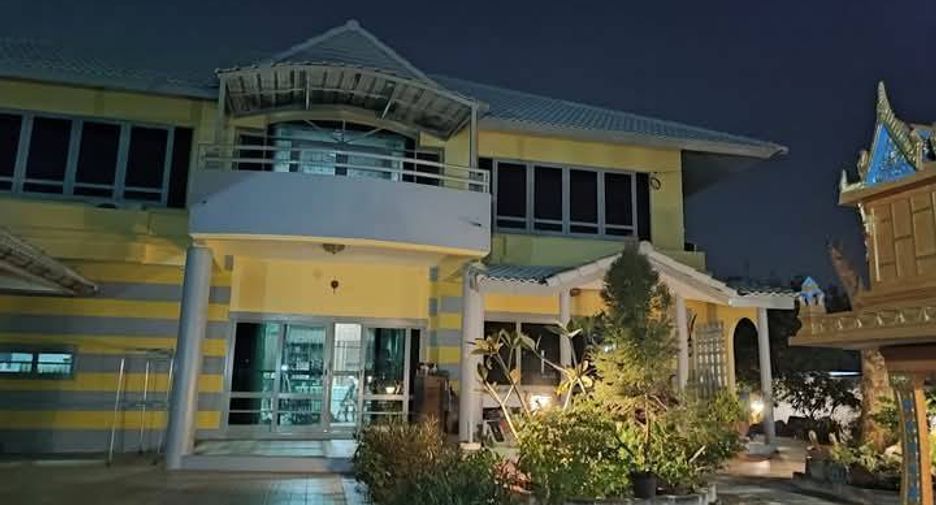 出售 6 卧室 独立屋 在 Mueang Pathum Thani, Pathum Thani
