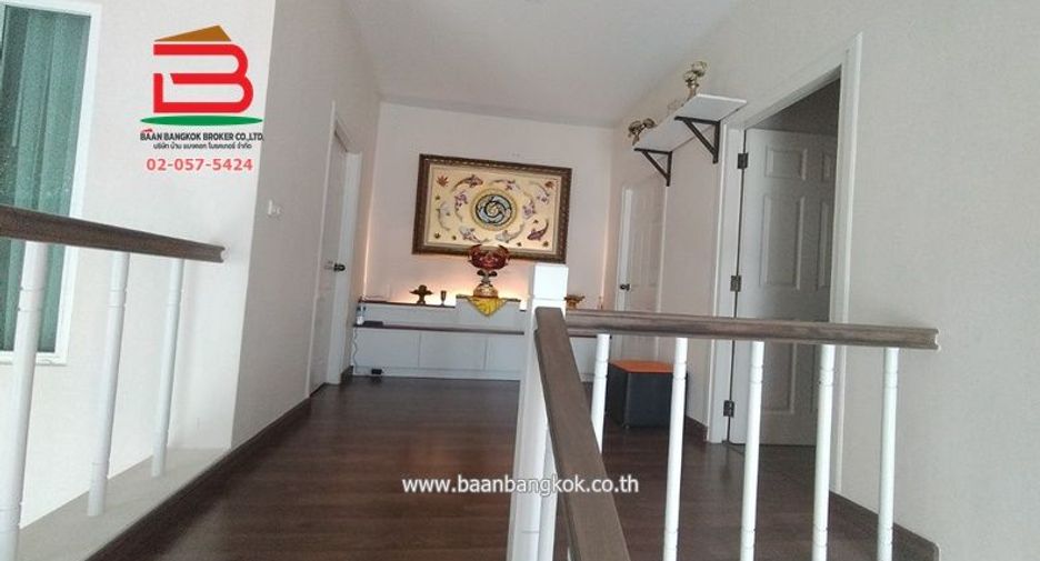 For rent 3 bedrooms house in Mueang Pathum Thani, Pathum Thani