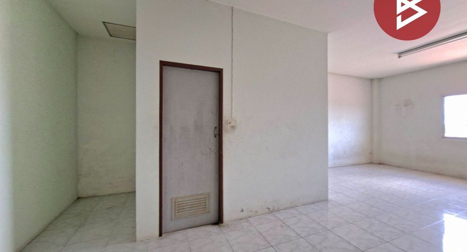 For sale retail Space in Phan Thong, Chonburi