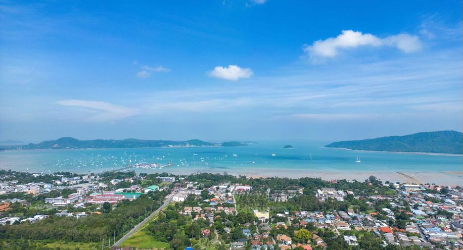 For rent 3 bedrooms villa in Mueang Phuket, Phuket