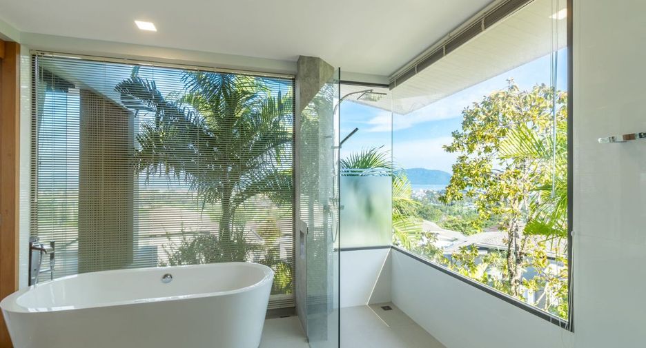For rent 3 bedrooms villa in Mueang Phuket, Phuket