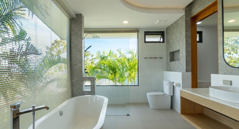 For rent 3 bedrooms villa in Mueang Phuket, Phuket