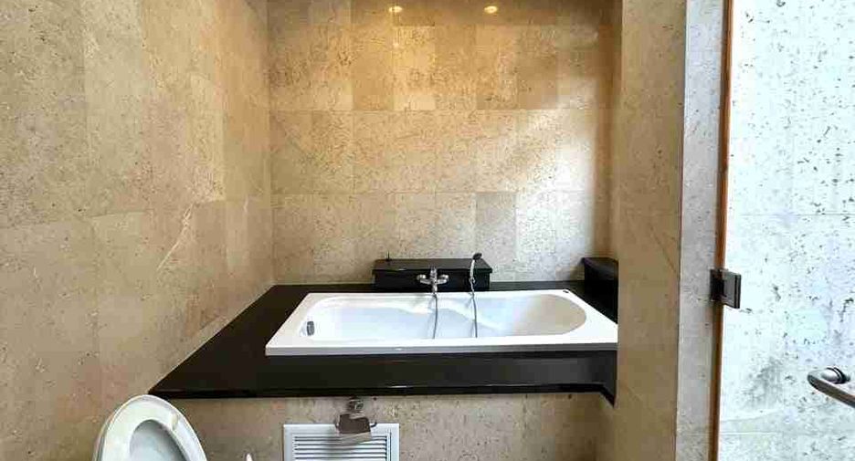 À vendre 4 chambres villa à Sattahip, Chonburi