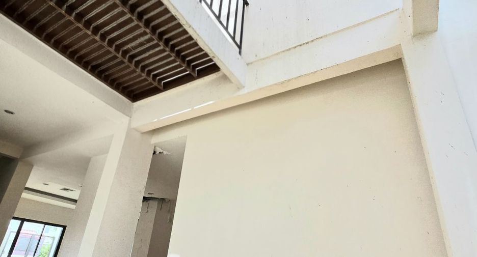For sale 6 bedrooms house in Pak Kret, Nonthaburi