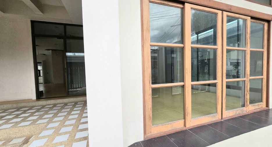 For sale 6 bedrooms house in Pak Kret, Nonthaburi