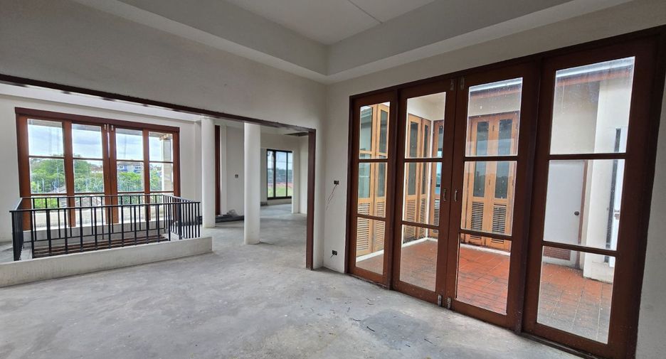 For sale 6 bedrooms house in Pak Kret, Nonthaburi