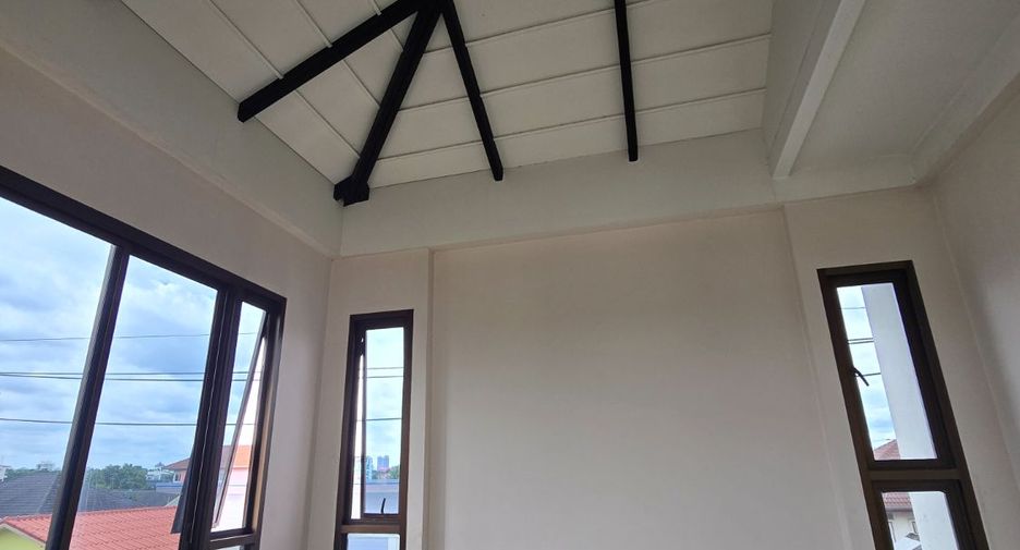 For sale 6 bedrooms house in Pak Kret, Nonthaburi