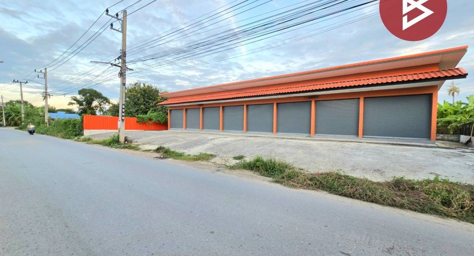 出售 4 卧室 服务式公寓 在 Mueang Nakhon Pathom, Nakhon Pathom