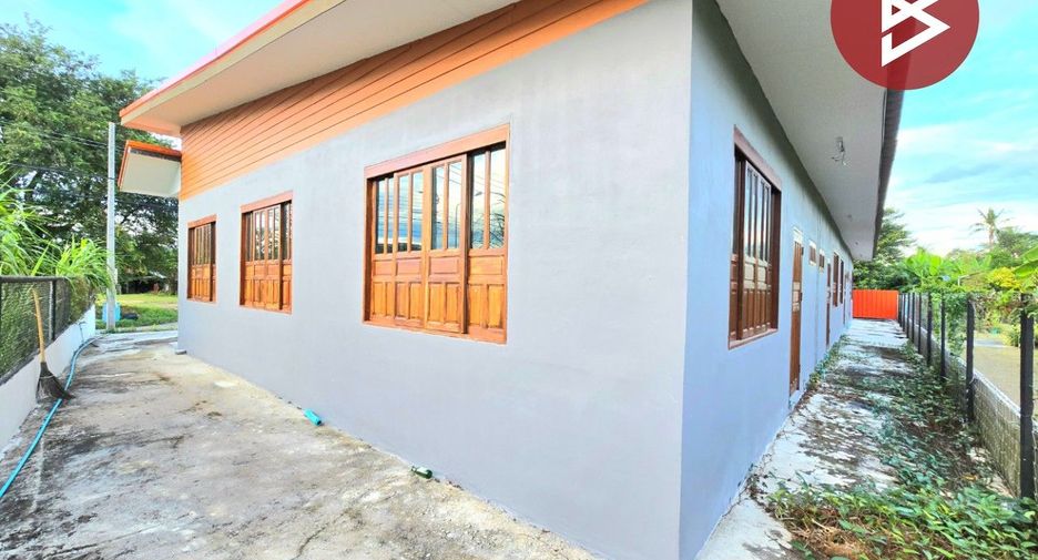 出售 4 卧室 服务式公寓 在 Mueang Nakhon Pathom, Nakhon Pathom