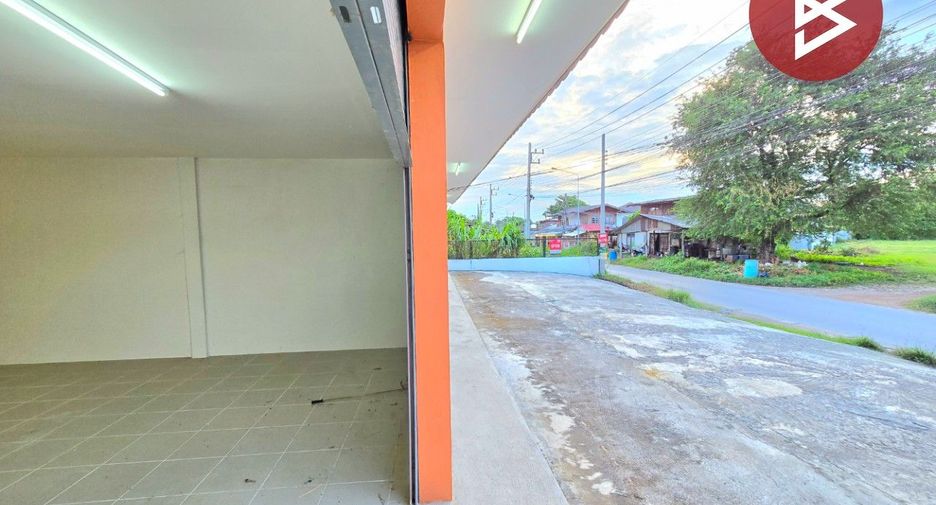 出售 4 卧室 服务式公寓 在 Mueang Nakhon Pathom, Nakhon Pathom