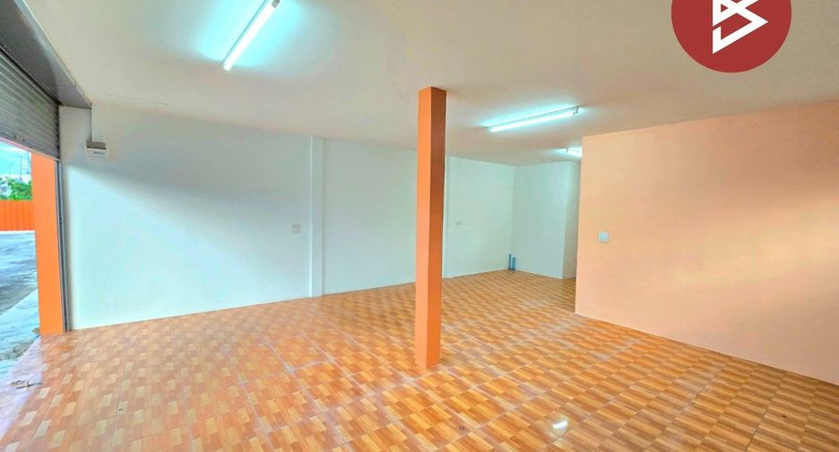 出售 4 卧室 服务式公寓 在 Mueang Nakhon Pathom, Nakhon Pathom