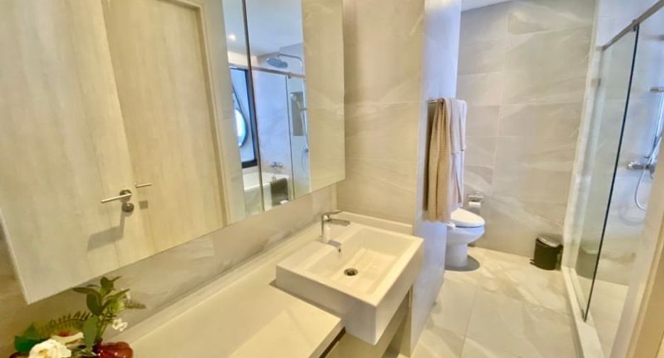 For sale 1 bed condo in Si Racha, Chonburi