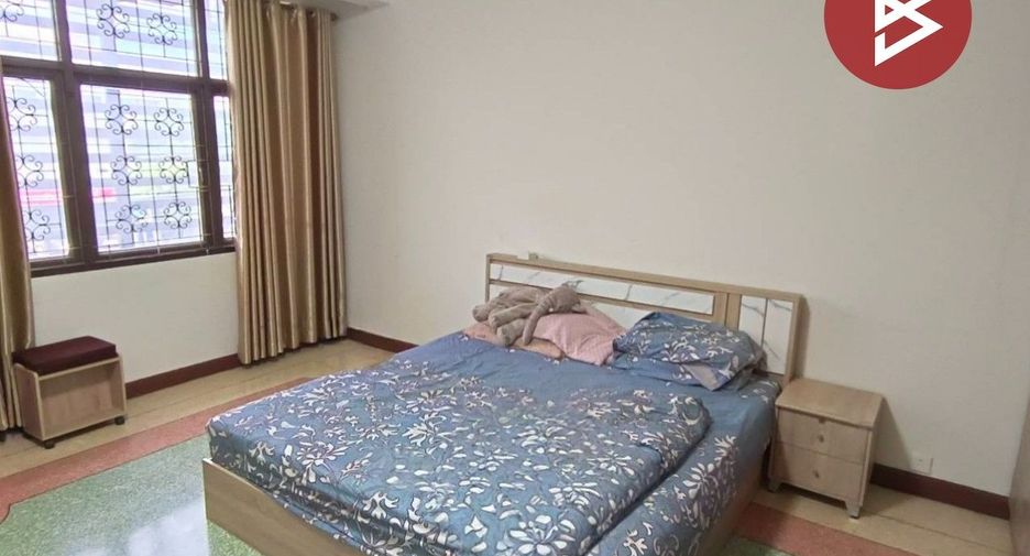 For sale 6 bedrooms retail Space in Mueang Samut Prakan, Samut Prakan