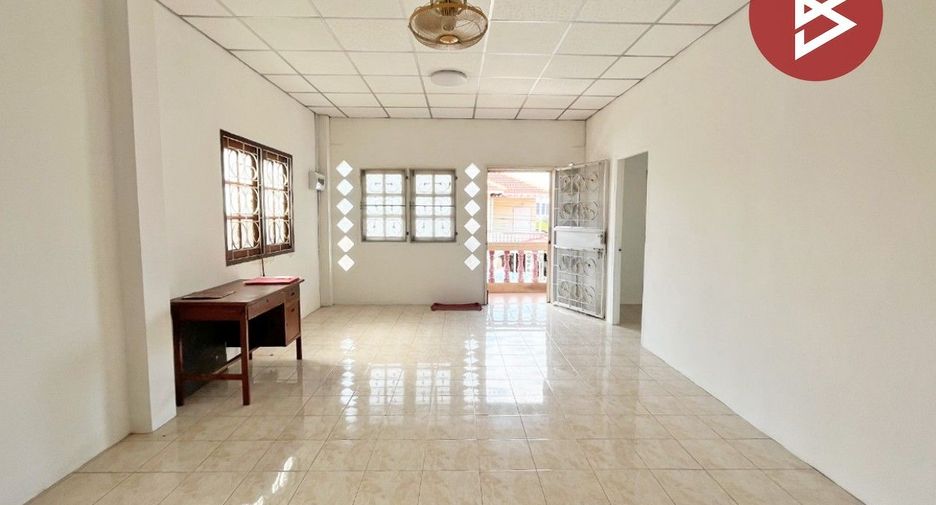 For sale 4 bedrooms townhouse in Phra Samut Chedi, Samut Prakan