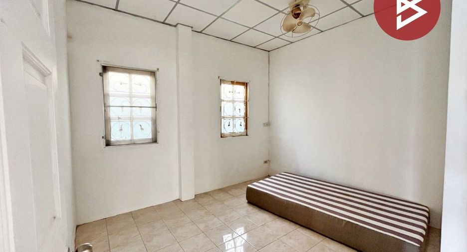 For sale 4 bedrooms townhouse in Phra Samut Chedi, Samut Prakan