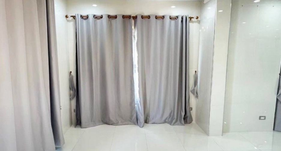 For rent 3 ベッドルーム house in Mueang Pathum Thani, Pathum Thani