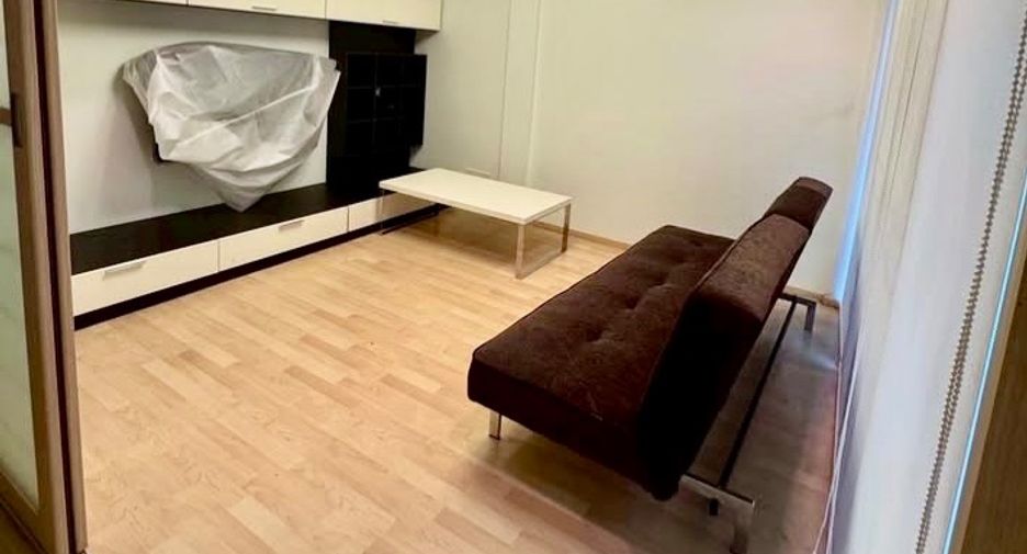 For rent 3 bedrooms townhouse in Suan Luang, Bangkok