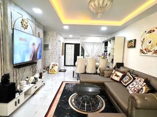 For sale 2 ベッドルーム townhouse in Saphan Sung, Bangkok