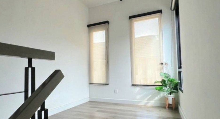 Casa adosada en venta de 2 habitaciones en Saphan Sung, Bangkok