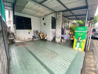出售 4 卧室 独立屋 在 Lat Phrao, 曼谷