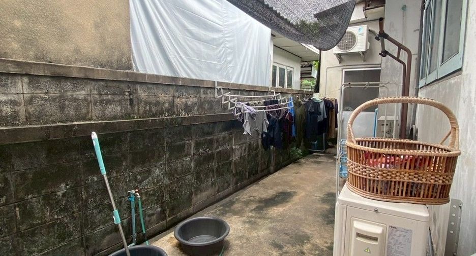 For sale 4 bedrooms house in Lat Phrao, Bangkok