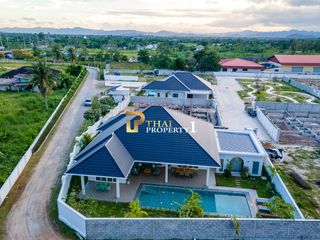 À vendre 3 chambres villa à Hua Hin, Prachuap Khiri Khan