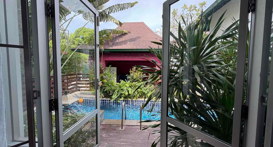À louer 2 chambres villa à Sattahip, Chonburi