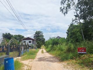 出售 土地 在 Bang Lamung, Chon Buri