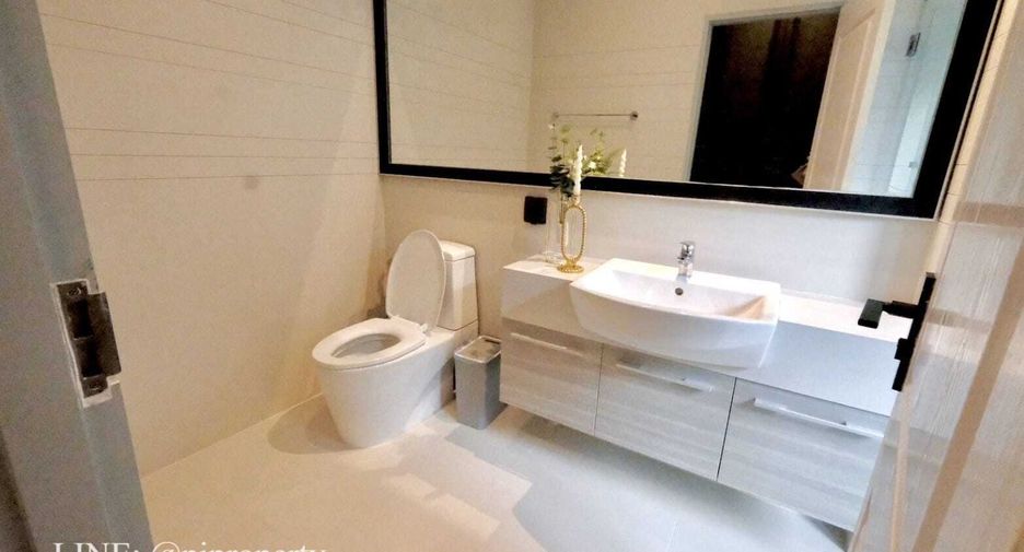Casa en alquiler de 4 habitaciones en Mueang Samut Prakan, Samut Prakan