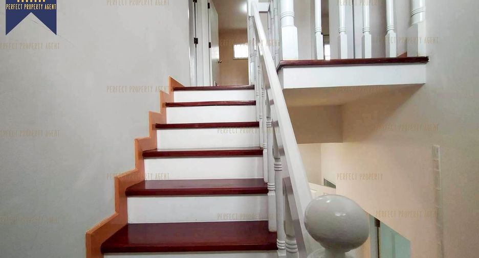 For sale 4 bedrooms house in Nong Chok, Bangkok