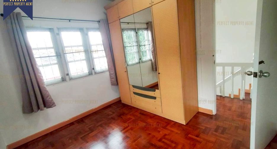For sale 4 bedrooms house in Nong Chok, Bangkok