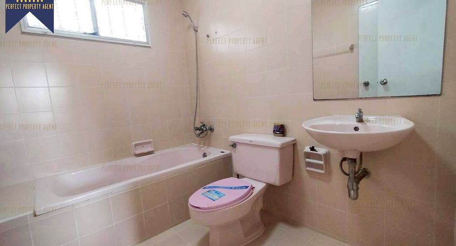 For sale 4 bedrooms house in Nong Chok, Bangkok