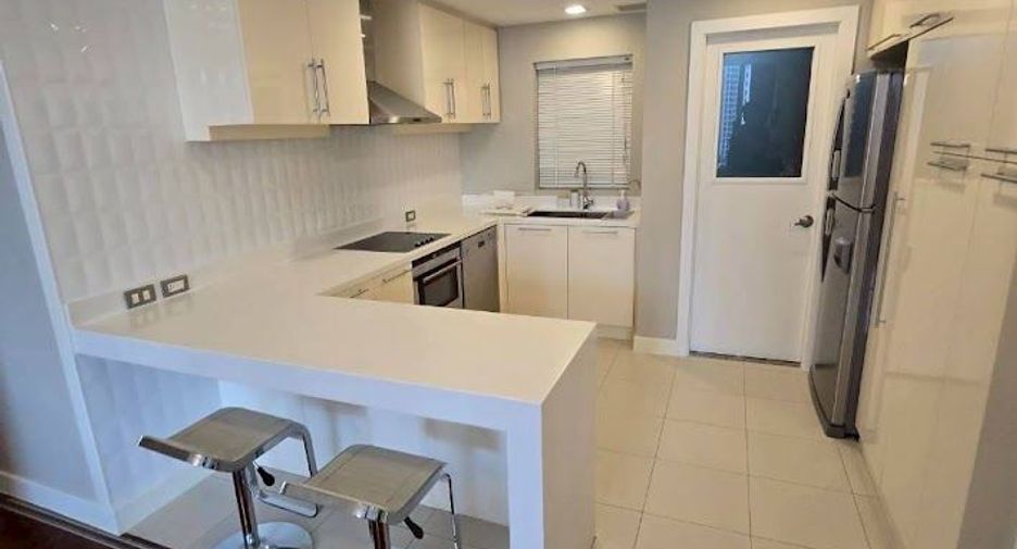 Wohnung zur Miete mit 2 Zimmer in Pathum Wan, Bangkok