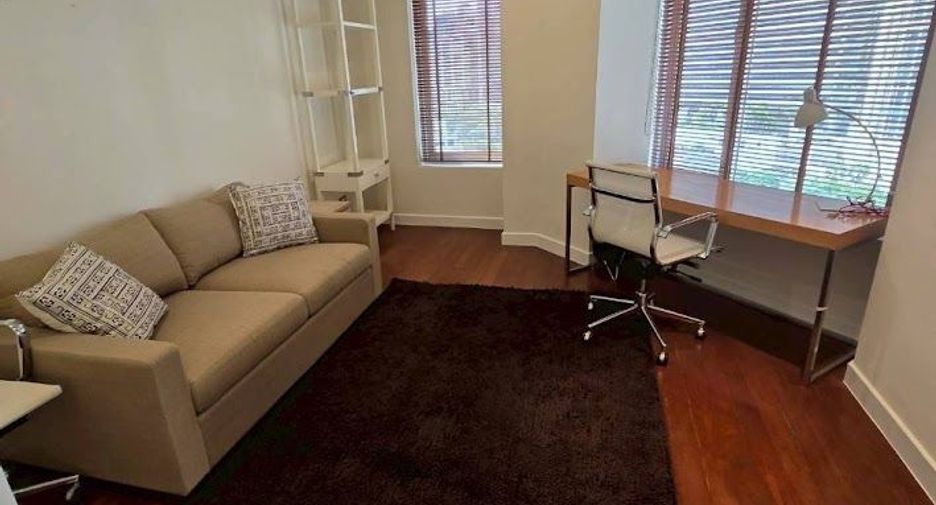 Wohnung zur Miete mit 2 Zimmer in Pathum Wan, Bangkok
